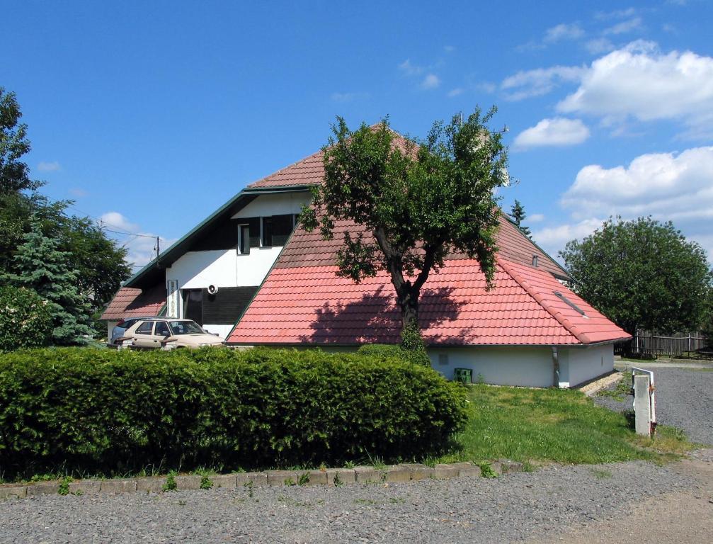 Penzion Horal Hotel Osek  Exterior photo