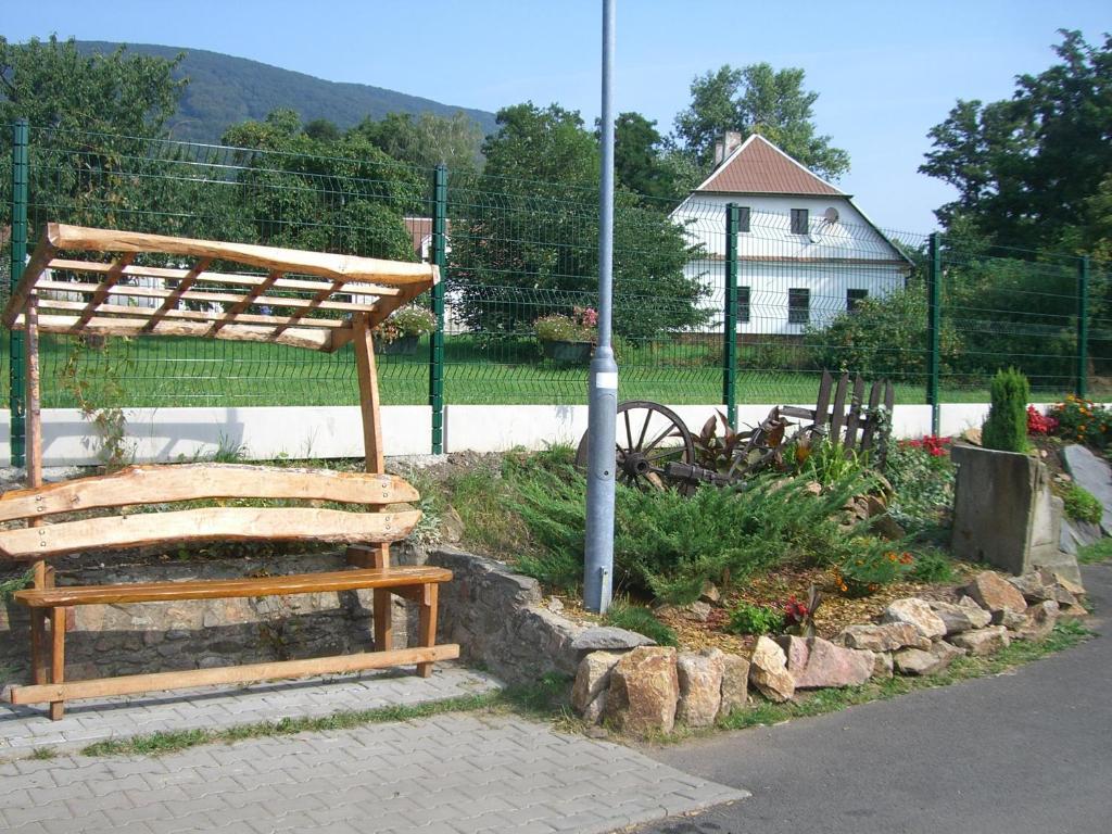 Penzion Horal Hotel Osek  Exterior photo